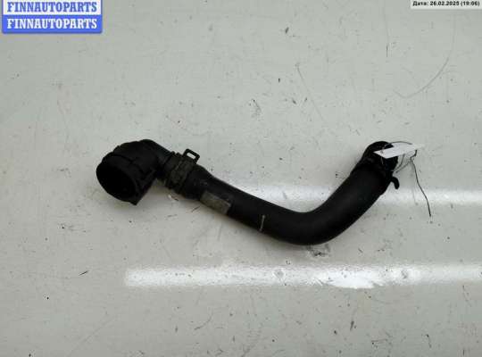 Патрубок отопителя (печки) VG2250215 на Volkswagen Passat B6