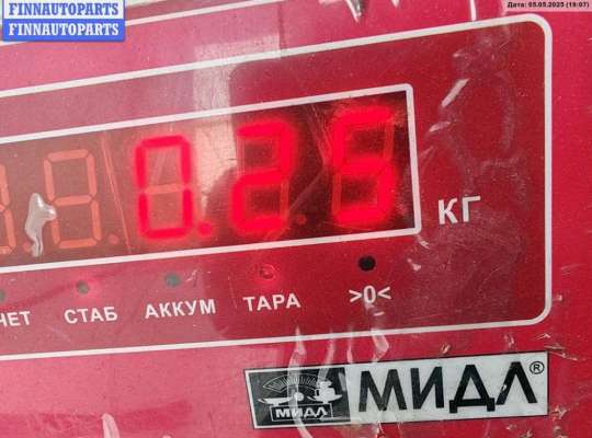 купить Накладка двери передней правой на Volkswagen Passat B5