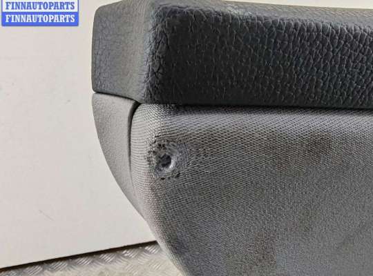 купить Обшивка двери задней левой (дверная карта) на Volkswagen Passat B6