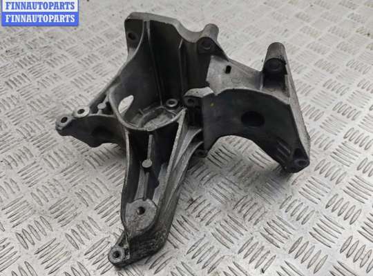 купить Кронштейн генератора на Renault Scenic I (1996-2003)