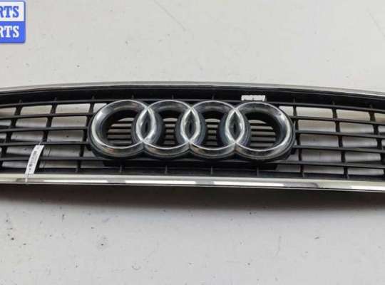 Решетка радиатора AU1754622 на Audi A6 C5 (1997-2005)