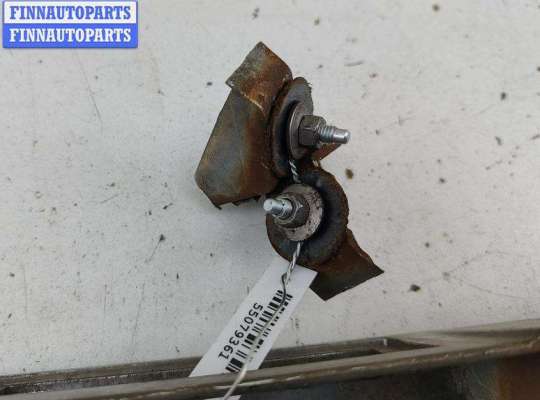 Планка подсветки номера на Opel Zafira B