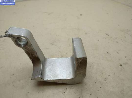 купить Петля двери передней правой на Volkswagen Transporter T5