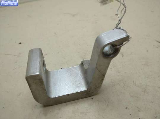 купить Петля двери передней правой на Volkswagen Transporter T5