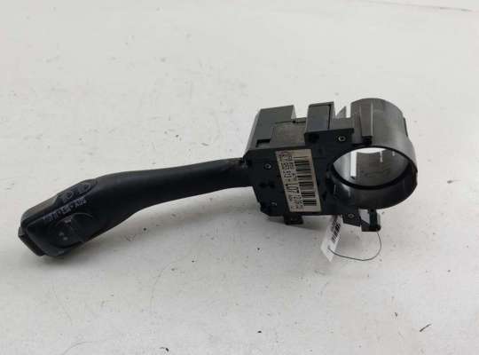 Переключатель поворотов AU1659553 на Audi A6 C5 (1997-2005)