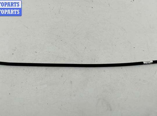 купить Молдинг стекла двери передней левой наружный на Volkswagen Touran