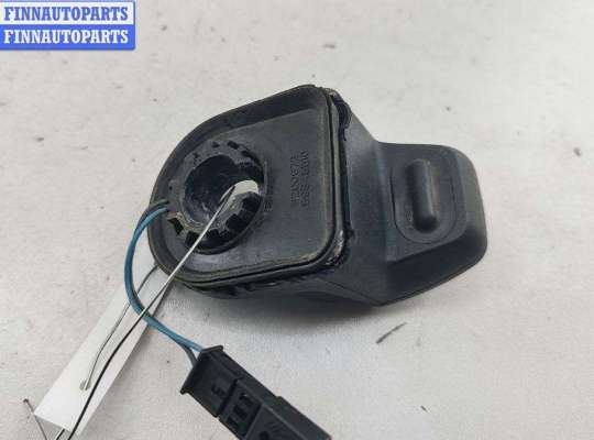 купить Кнопка открывания багажника на BMW 5 E60/E61 (2003-2010)