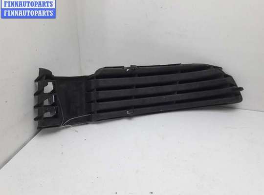 купить Решётка (заглушка) в бампер на Volkswagen Passat B5+ (GP)