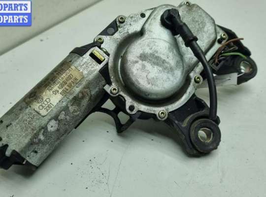 купить Двигатель стеклоочистителя заднего (моторчик дворников) на Volkswagen Passat B5+ (GP)