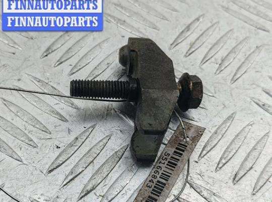 купить Скоба (кронштейн) крепления форсунки на Volkswagen Passat B5