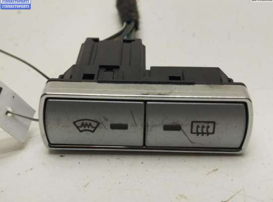 Кнопка обогрева заднего стекла FO1642509 на Ford Mondeo III (2000-2007)