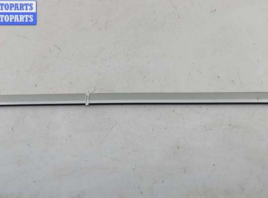 купить Молдинг двери передней правой на Audi A6 C5 (1997-2005)