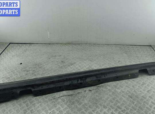 купить Накладка на порог наружная правая на BMW 3 E90/E91/E92/E93 (2005-2013)