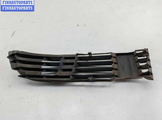 купить Решётка (заглушка) в бампер на Volkswagen Passat B5+ (GP)
