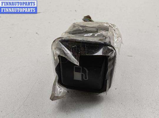 купить Кнопка открывания лючка топливного бака на Volkswagen Passat B5