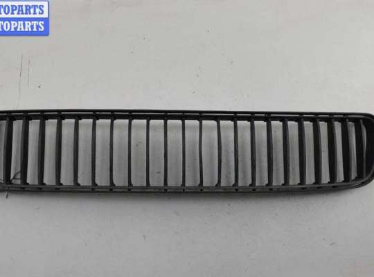 Решётка (заглушка) в бампер SK490187 на Skoda Fabia mk2 (5J)