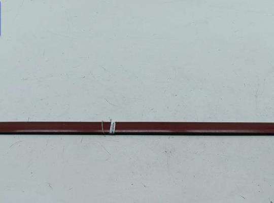 купить Молдинг двери передней левой на Audi A6 C5 (1997-2005)