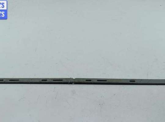 купить Молдинг двери передней левой на Audi A6 C5 (1997-2005)