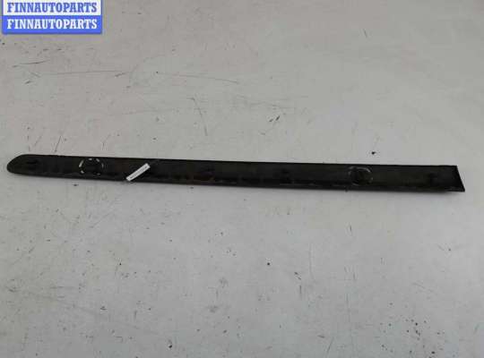 купить Молдинг двери передней левой на Peugeot 308 T7 (2007-2013)