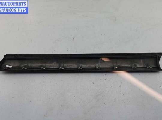 купить Молдинг двери передней левой на Volkswagen Touareg