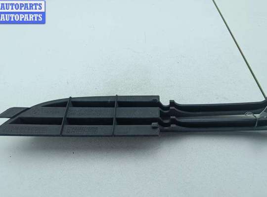 купить Решётка (заглушка) в бампер на BMW 3 E46 (1998-2006)