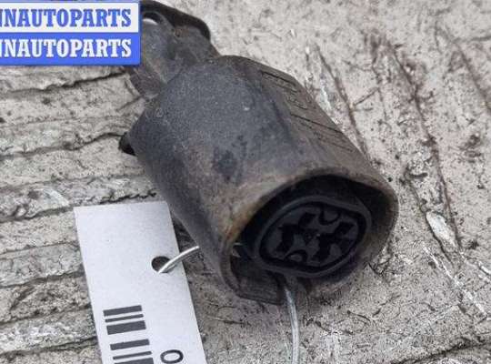 купить Разъем (фишка) проводки на Volkswagen Passat B4