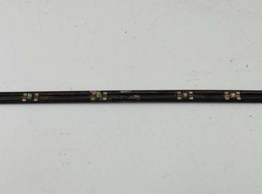 купить Молдинг двери передней правой на BMW 3 E46 (1998-2006)