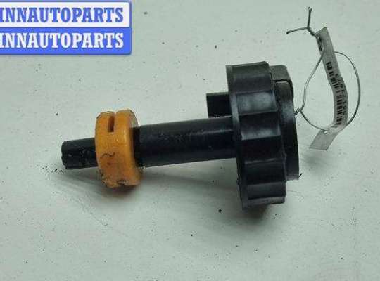 Купить Крышка бачка тормозной жидкости на Volkswagen Caddy (2004-2010) Крышка бачка тормозной жидкости VG2582334 на Volkswagen Caddy (2004-2010)