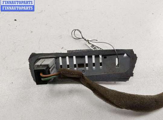 Планка подсветки номера на Opel Zafira A