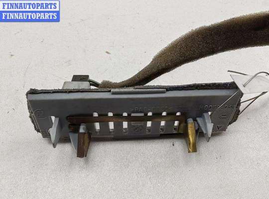 Купить Подсветка номера на Opel Zafira A (1999-2005) Подсветка номера OP2295150 на Opel Zafira A (1999-2005)