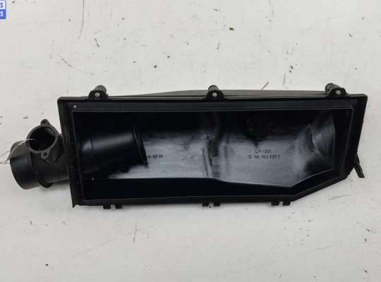 купить Корпус воздушного фильтра на Mercedes C-Class W203 (2000-2006)