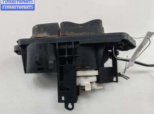 купить Кнопка открывания багажника на Mercedes S-Class W220 (1998-2005)