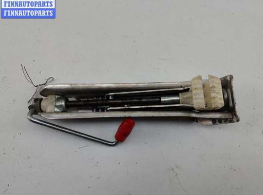 Купить Домкрат на Audi A4 B5 (1994-2001) Домкрат AU1718753 на Audi A4 B5 (1994-2001)