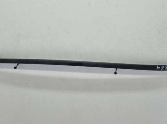 купить Молдинг лобового стекла на Volkswagen Passat B6