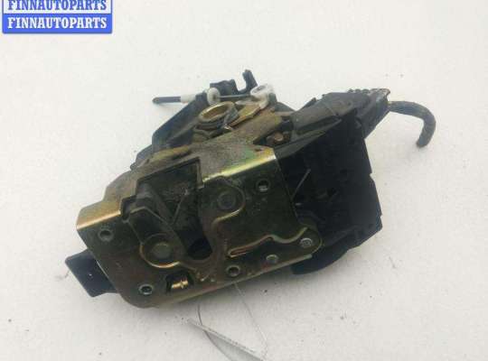 Замок боковой двери на Ford Focus I