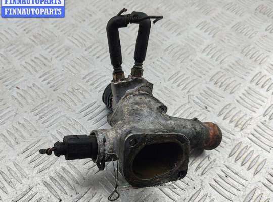 купить Фланец (тройник) системы охлаждения на Volkswagen Golf-4