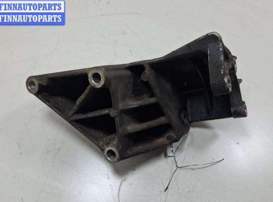 купить Кронштейн крепления на Volkswagen Transporter T4