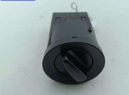 купить Переключатель света на Volkswagen Passat B5