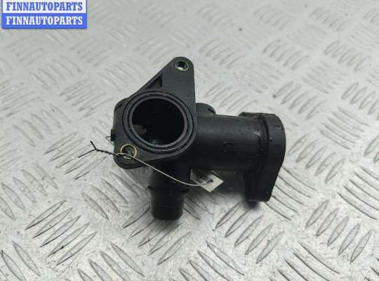 купить Фланец (тройник) системы охлаждения на Volkswagen Passat B5