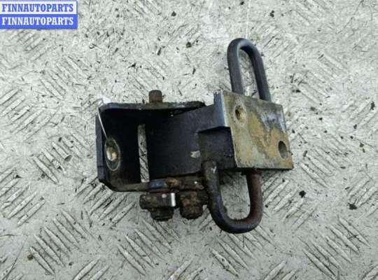 купить Петля двери передней правой на Volkswagen Passat B5