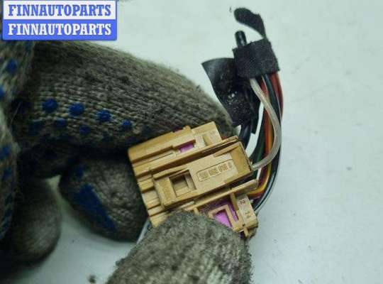 купить Разъем (фишка) проводки на Volkswagen Golf-4