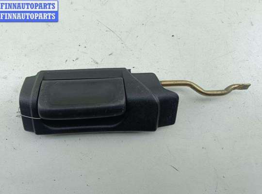 купить Ручка двери внутренняя задняя правая на Volkswagen Transporter T4