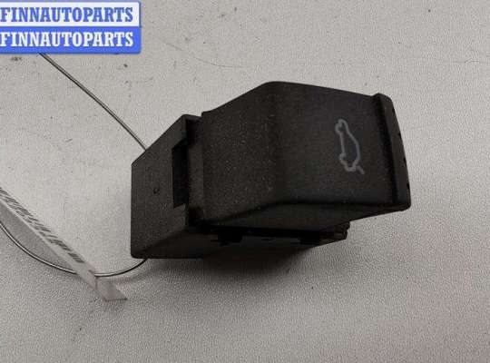 купить Кнопка открывания багажника на Volkswagen Passat B5+ (GP)