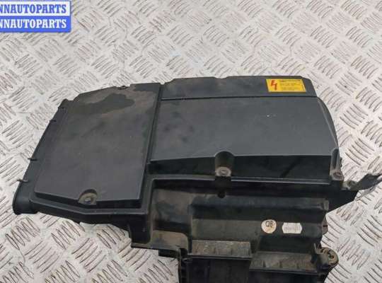 купить Корпус воздушного фильтра на Mercedes C-Class W203 (2000-2006)