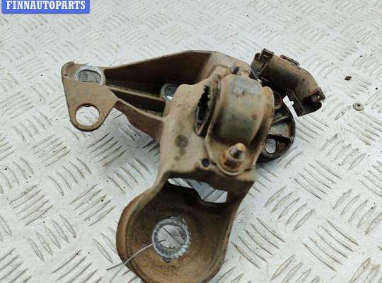 Кронштейн крепления AU1729688 на Audi A4 B6 (2001-2004)