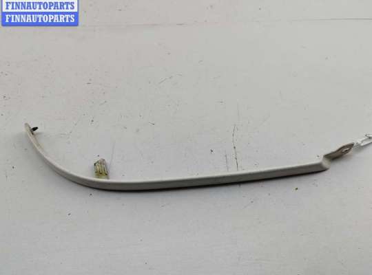 купить Ус под фару правый на Audi 80 B4 (1991-1996)