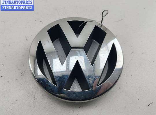 Эмблема (значок) на Volkswagen Passat B6 (3C)