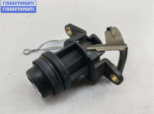 купить Кнопка открывания багажника на Volkswagen Passat B4