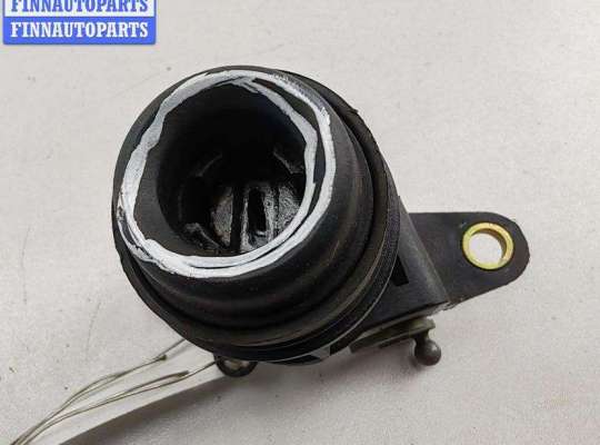 купить Кнопка открывания багажника на Volkswagen Passat B4