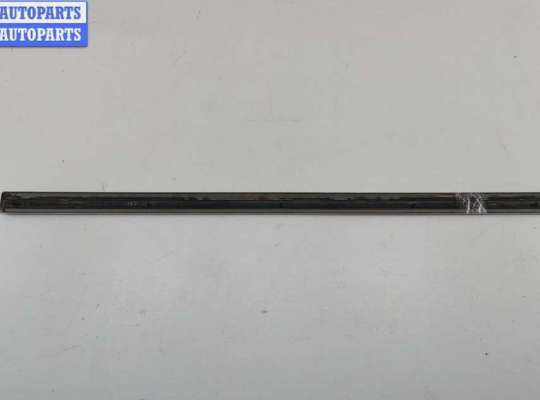 купить Молдинг двери передней правой на Skoda Superb mk1 (B5)